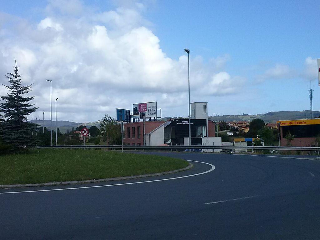 Puerta De Santillana Reocín Exteriör bild
