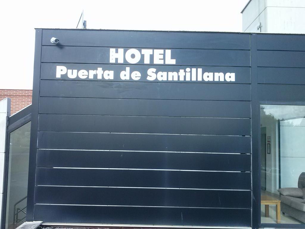 Puerta De Santillana Reocín Exteriör bild